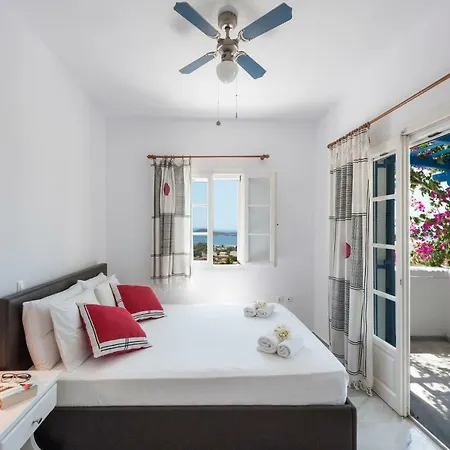 Dryades Family אורחן 3*