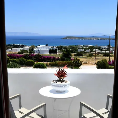 אורחן Dryades Family